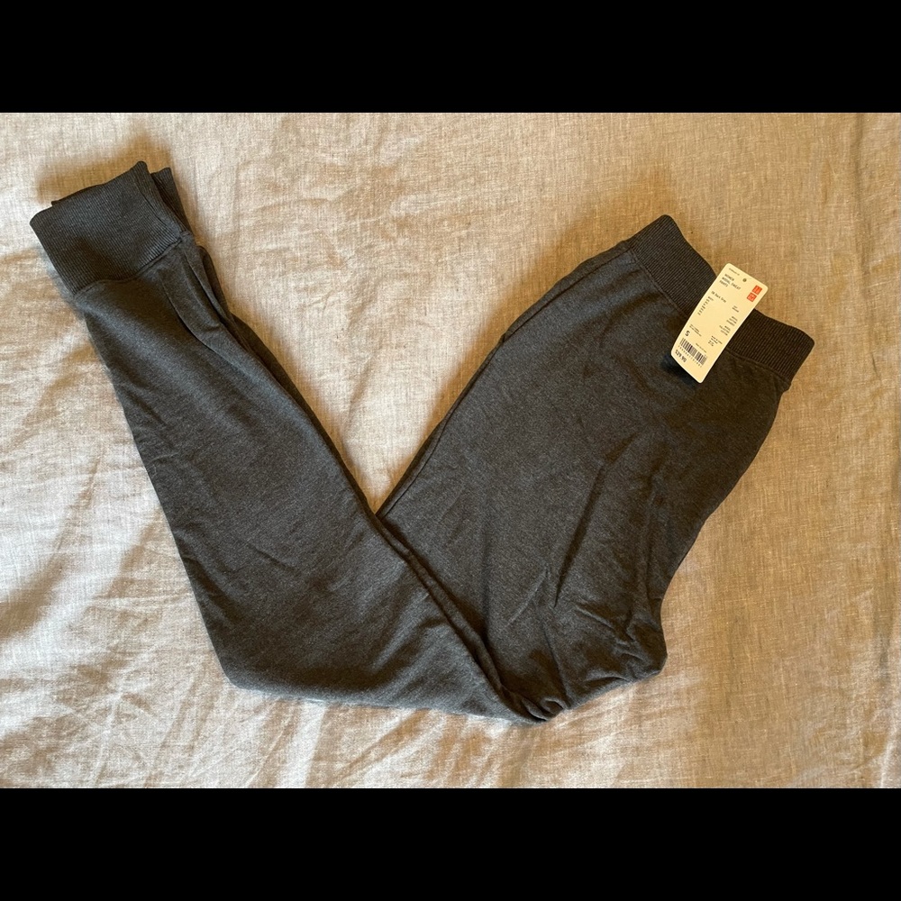 UNIQLO sweatpants